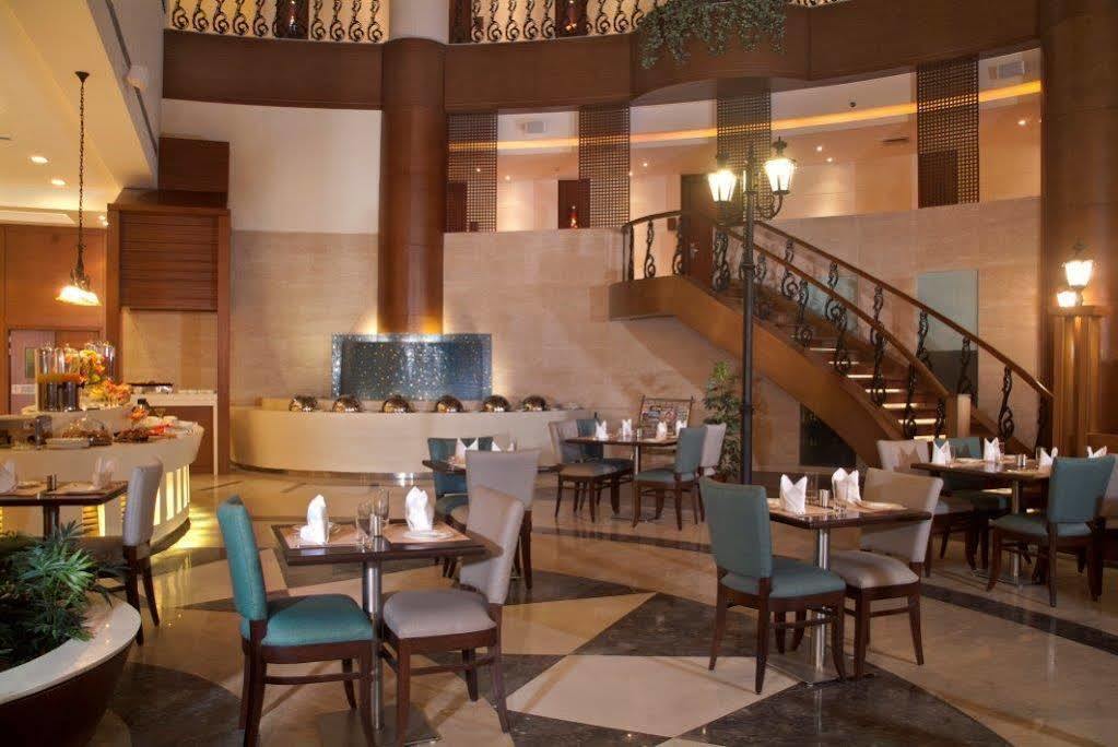 大诺伊达萨沃伊套房酒店 外观 照片